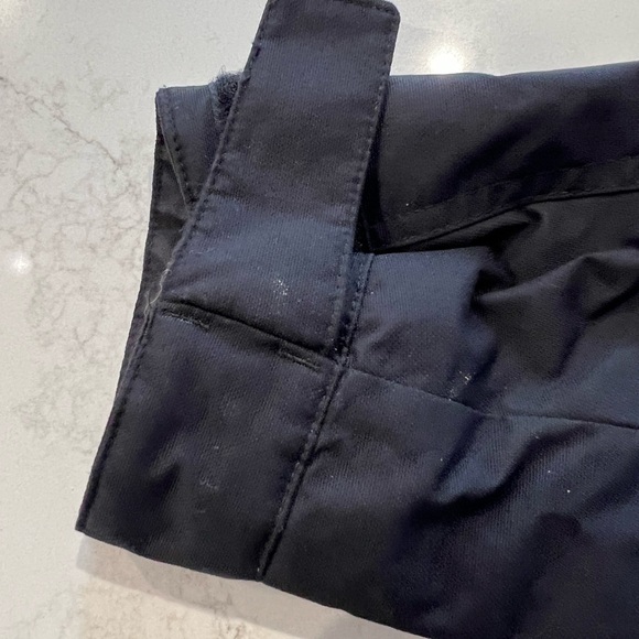 Men’s/teenage Burton snowboard or ski jacket. Size Mens S, jet black - Picture 3 of 8